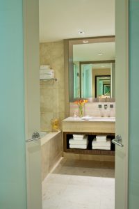 L'hermitage Hotel Bathroom