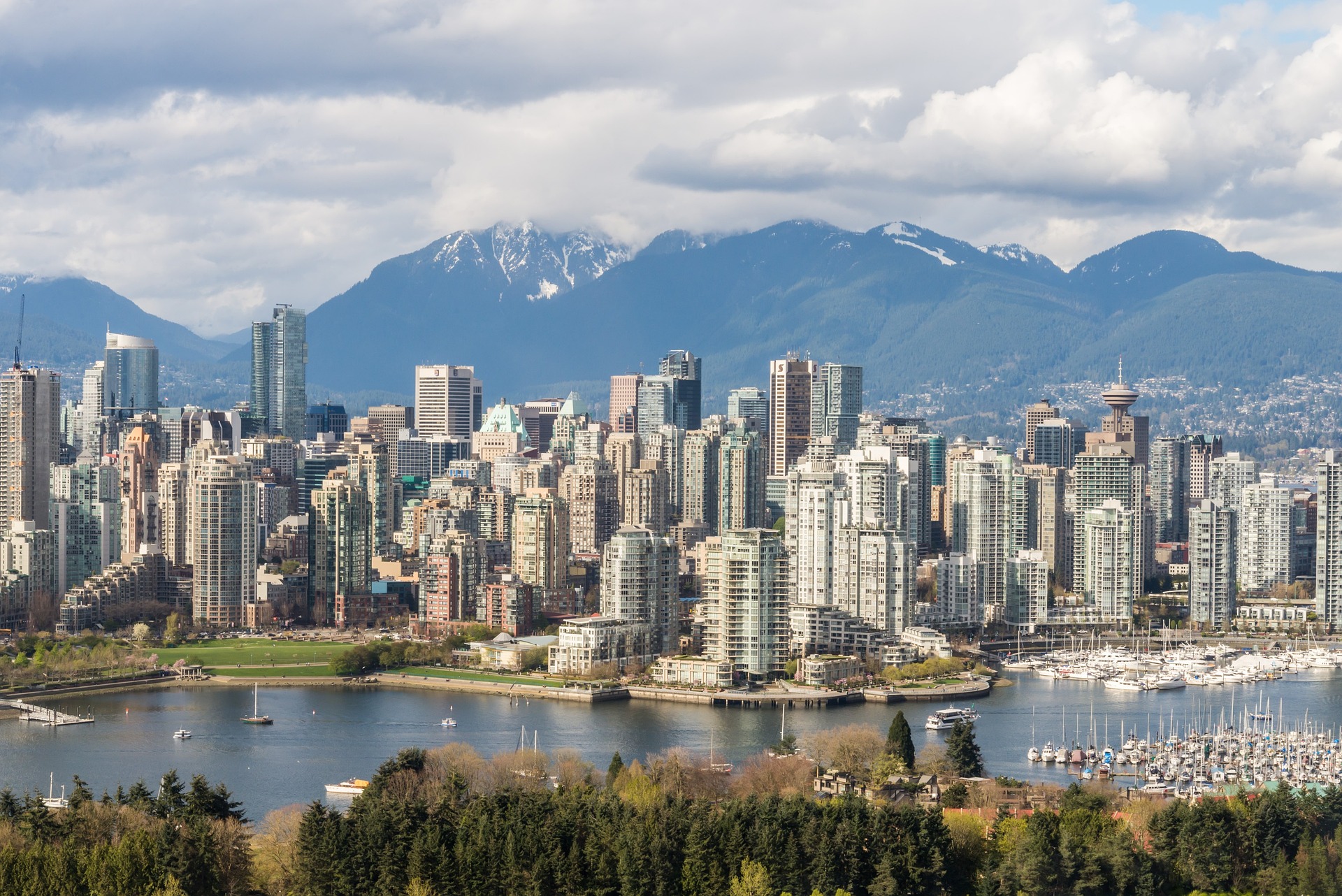 Vancouver canada. Ванкувер Канада. Ванкувер Британская Колумбия. Западный Ванкувер Канада. Ванкувер горы.